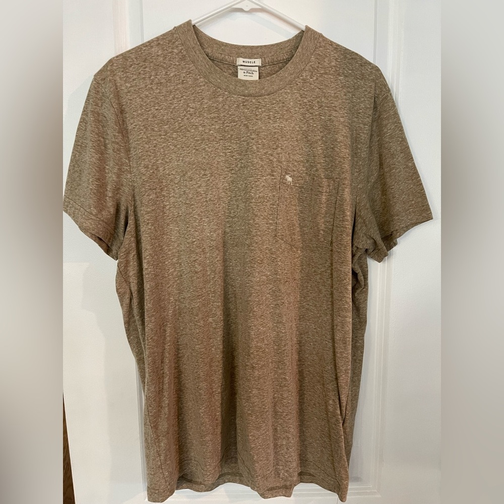 Men Gap Muscle T-shirt